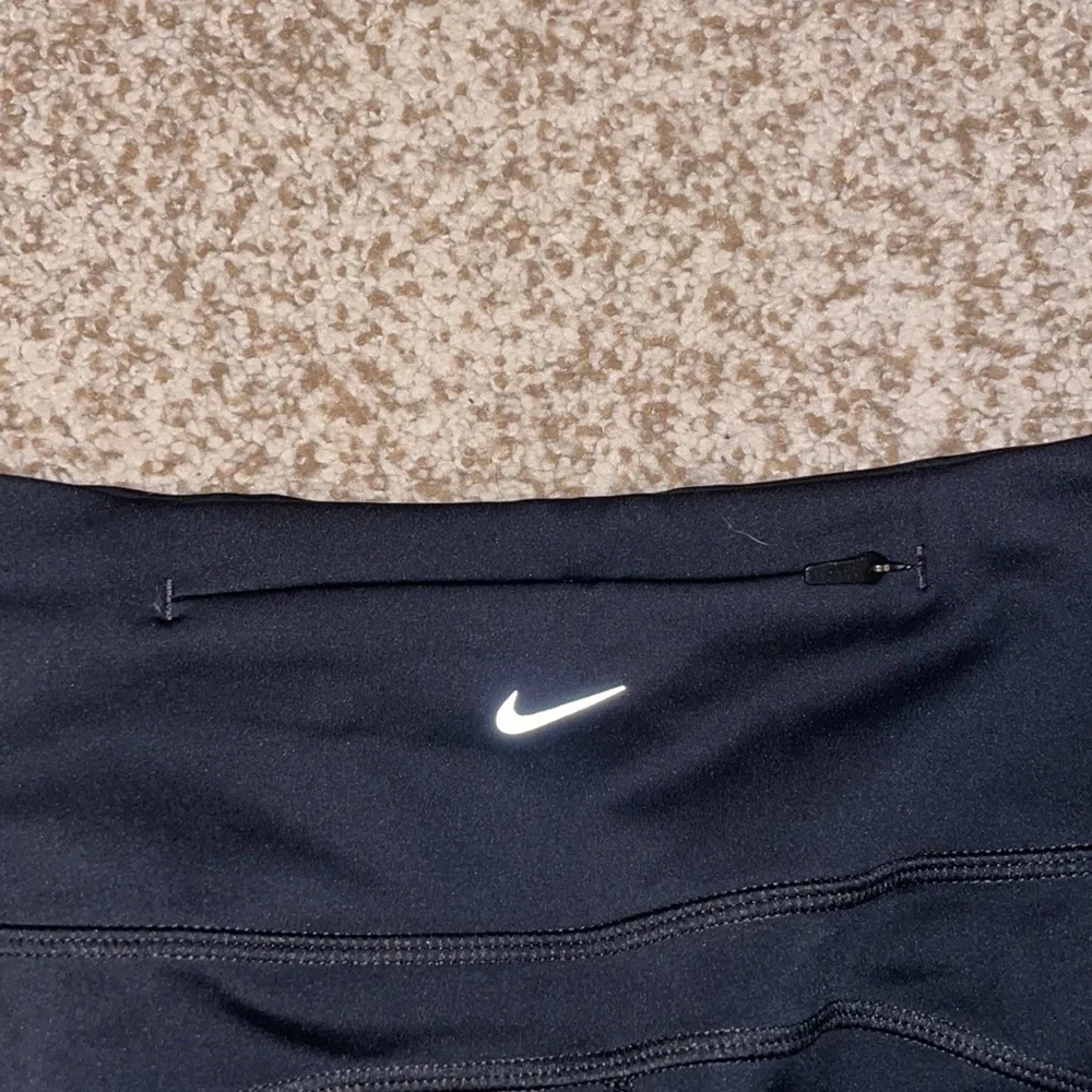 Nike Dri Fit Leggings - Picture 4 of 6